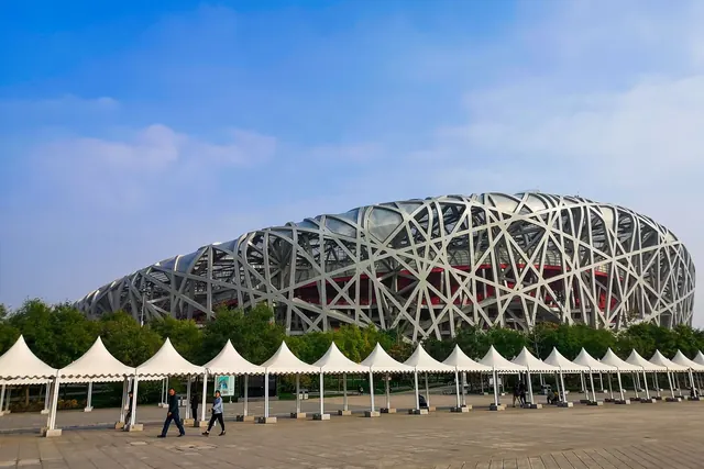 Pekingin kansallisstadion Linnunpesä päivällä